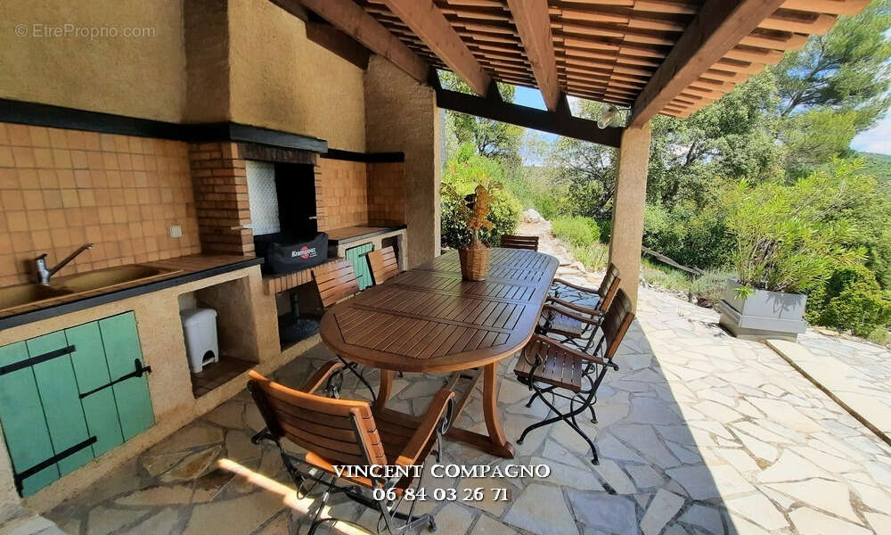 Maison à ESPARRON-DE-VERDON