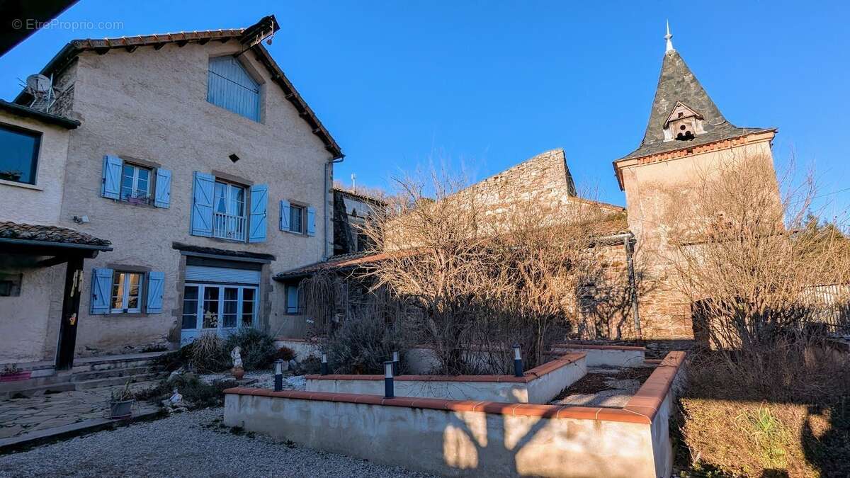 Maison à MONESTIES