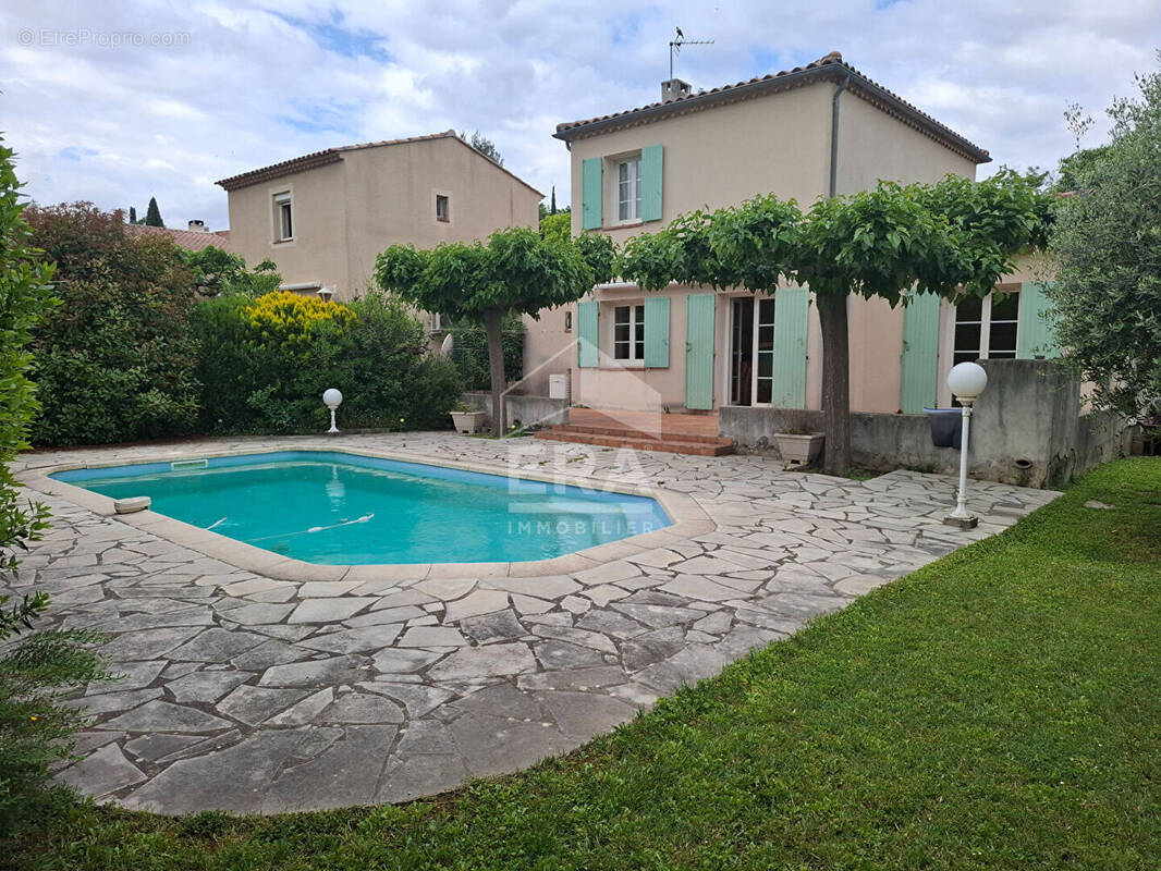 Maison à ROQUEVAIRE
