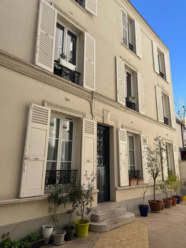Appartement à LEVALLOIS-PERRET