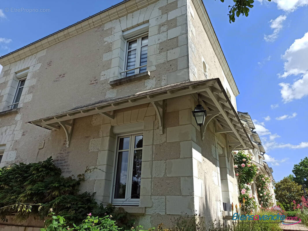Maison à MONTBAZON