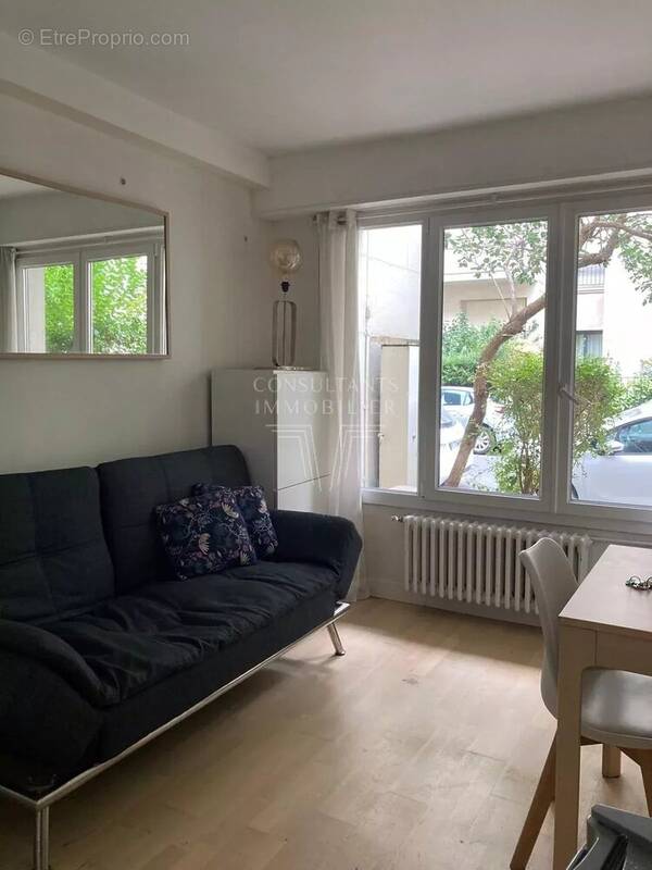 Appartement à NEUILLY-SUR-SEINE