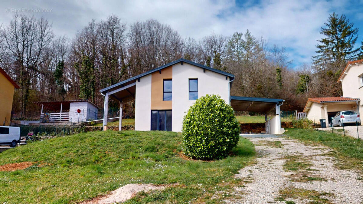 Maison à TENAY