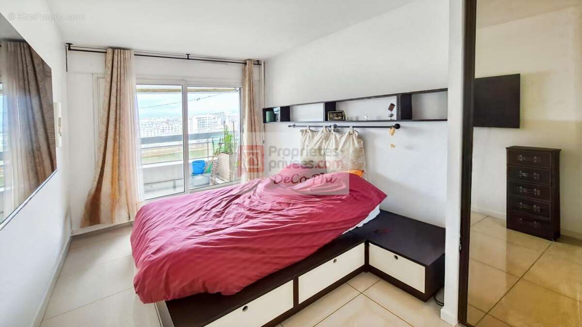 Appartement à PARIS-15E