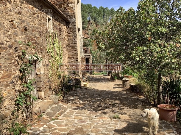 Maison à PORTES
