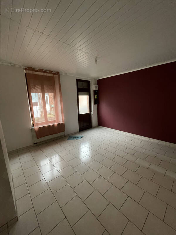 Maison à HIRSON