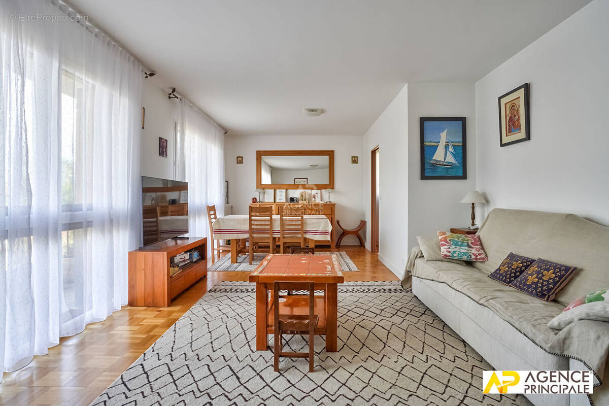 Appartement à MAISONS-LAFFITTE