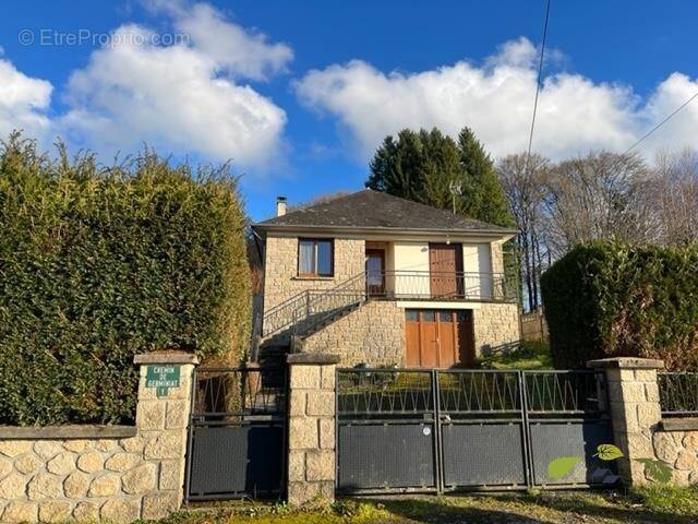 Maison à CHAMBERET