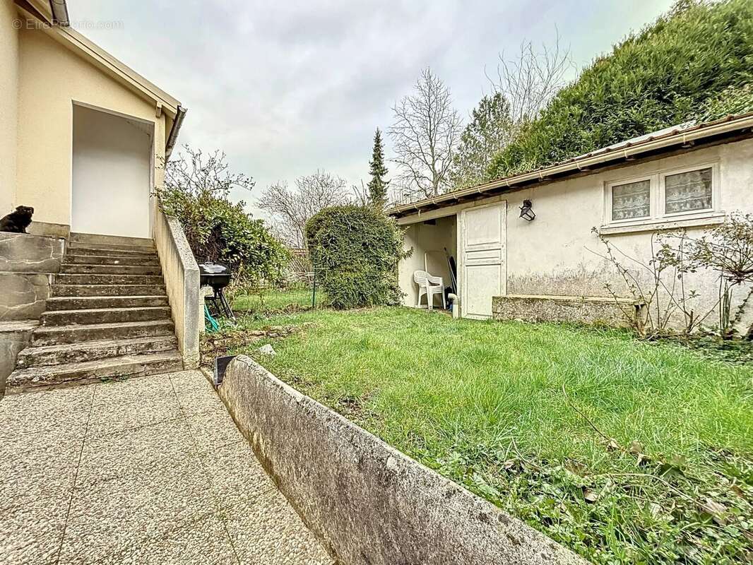 Appartement à SAINT-REMY-L&#039;HONORE