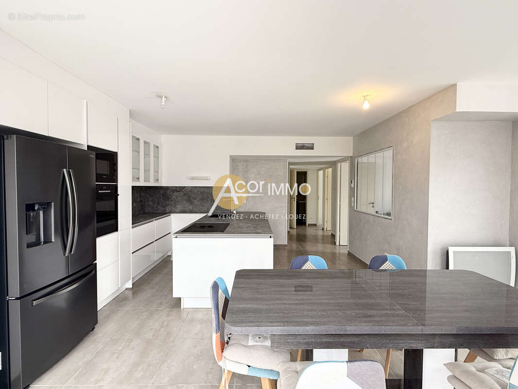 Appartement à HYERES