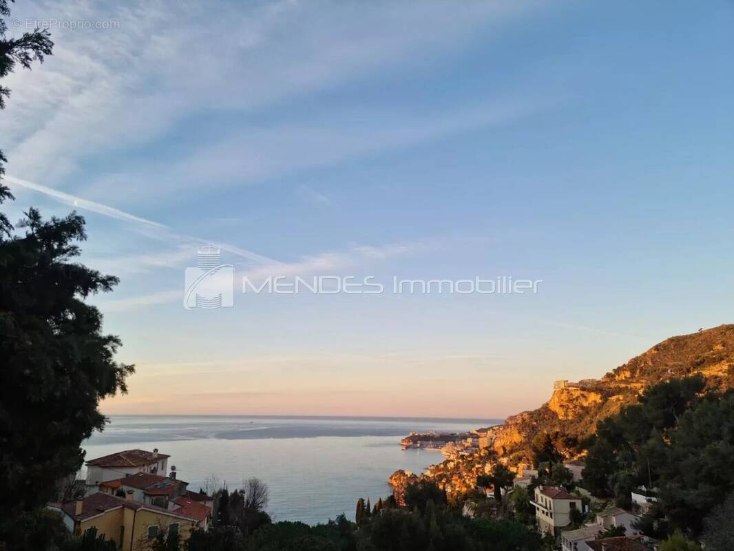 Appartement à ROQUEBRUNE-CAP-MARTIN