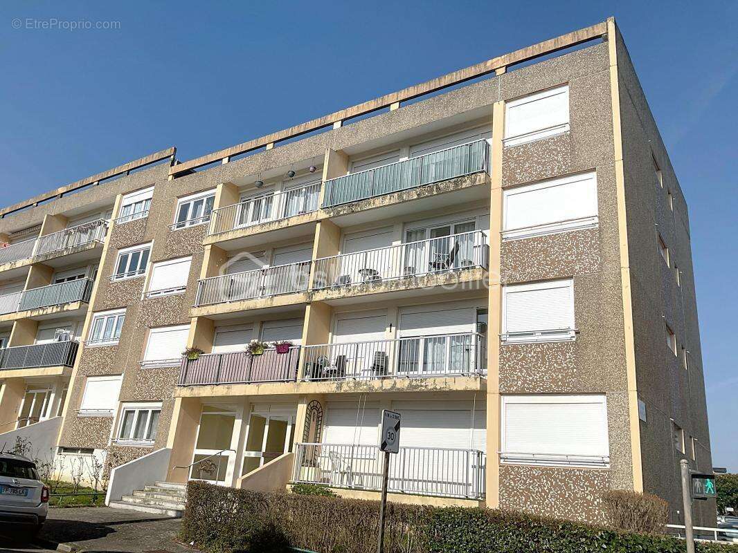 Appartement à SAINT-ETIENNE-DU-ROUVRAY