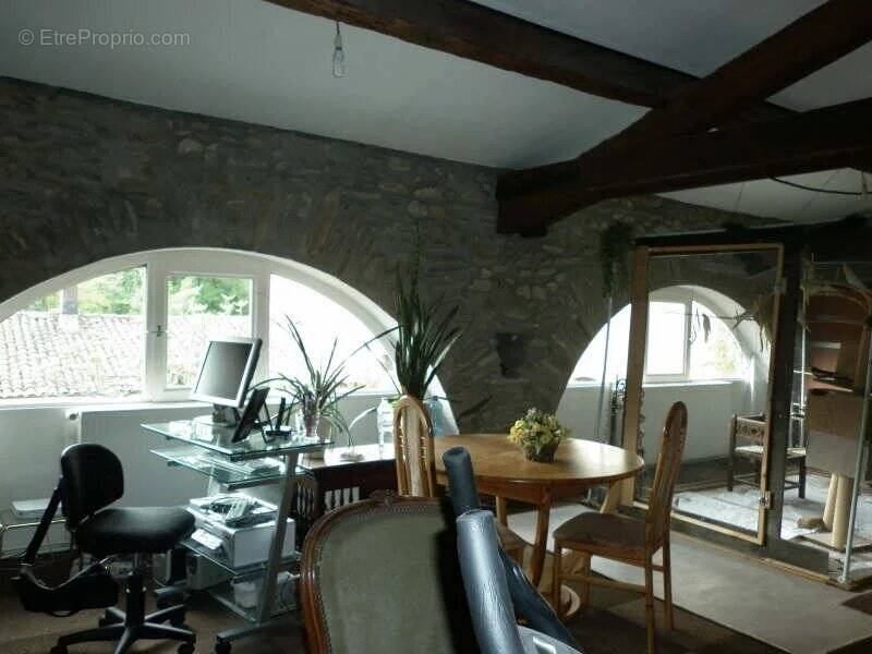 Maison à BOUT-DU-PONT-DE-LARN