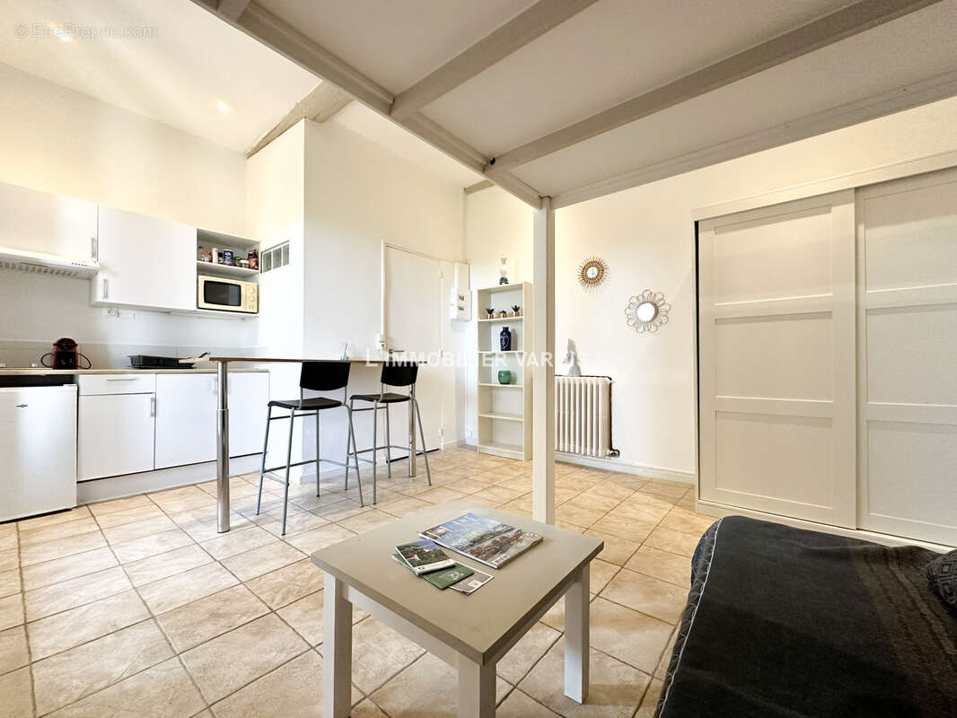Appartement à HYERES