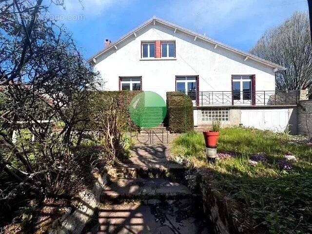 Maison à LA FERTE-ALAIS