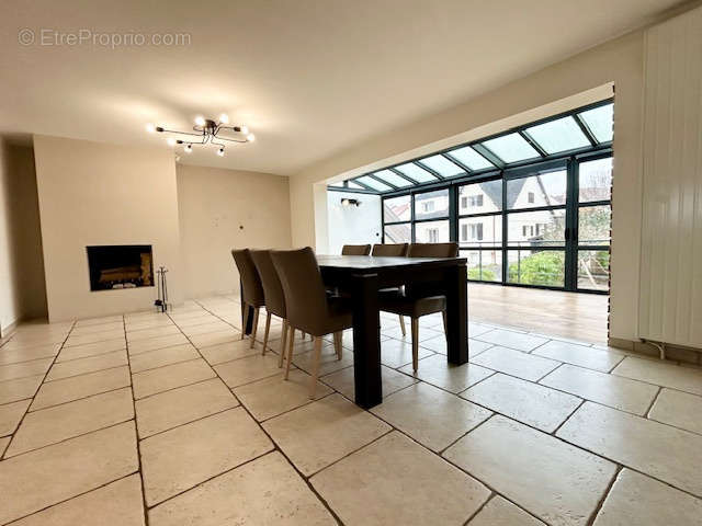 Maison à ARPAJON