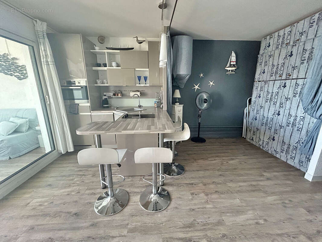 Appartement à CARRY-LE-ROUET