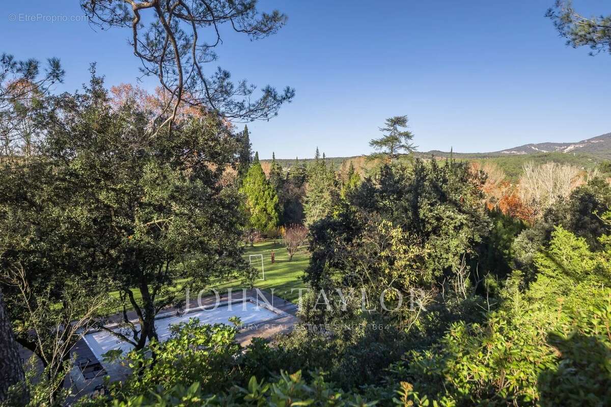 Maison à FONTAINE-DE-VAUCLUSE
