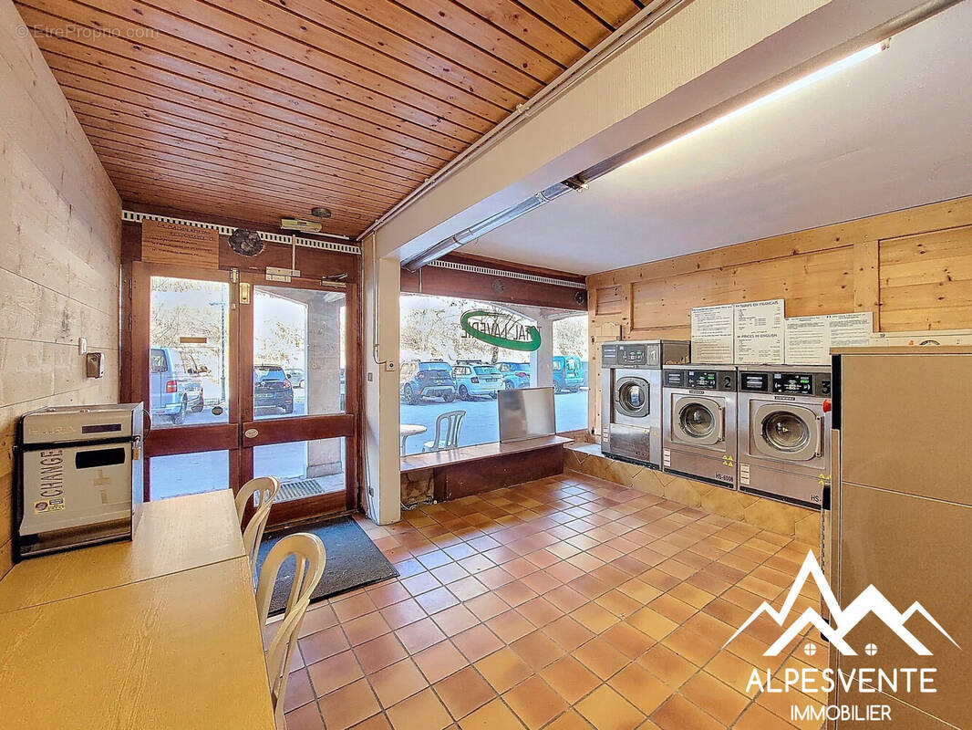 avendre_local_commercial_appartement_stjeanda - Appartement à SAINT-JEAN-D&#039;AULPS
