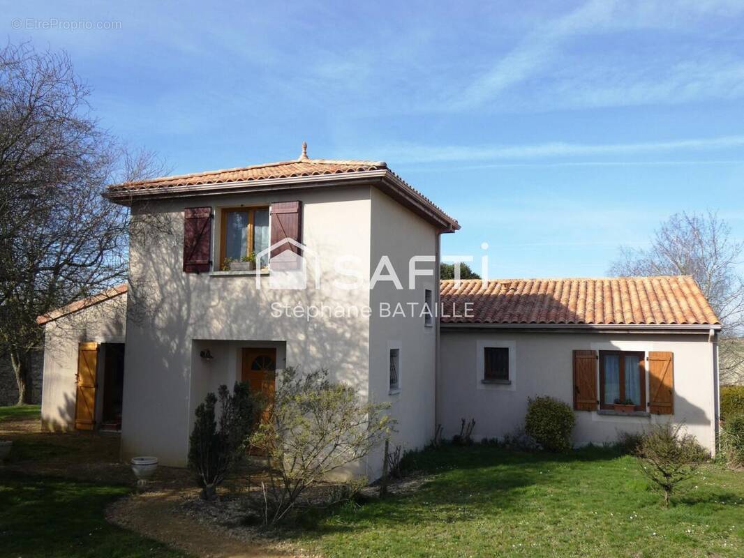 Photo 1 - Maison à MIREBEAU