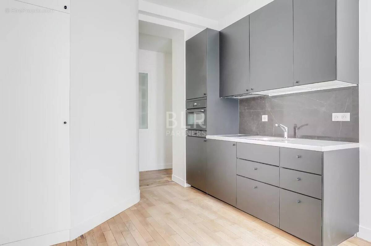 Appartement à PARIS-19E