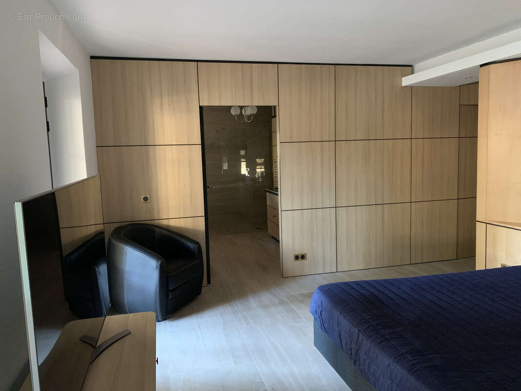Maison à LE CASTELLET