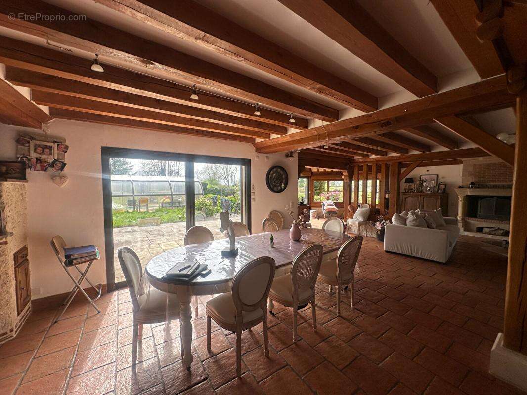 Maison à PONT-L&#039;EVEQUE