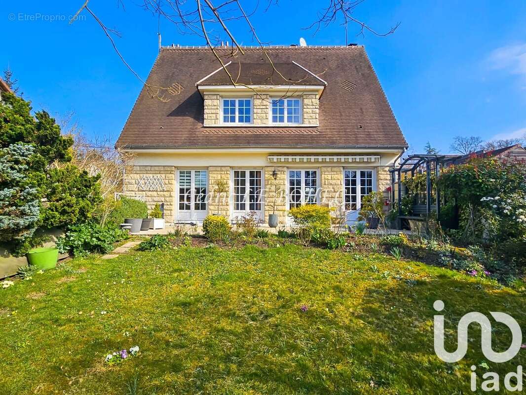 Photo 2 - Maison à BEAUCHAMP