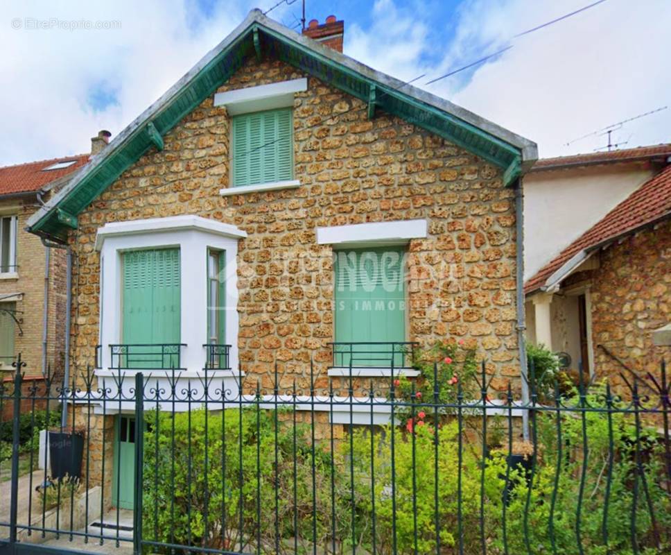 Maison à LE CHESNAY