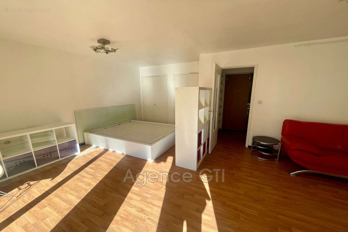 Appartement à HYERES