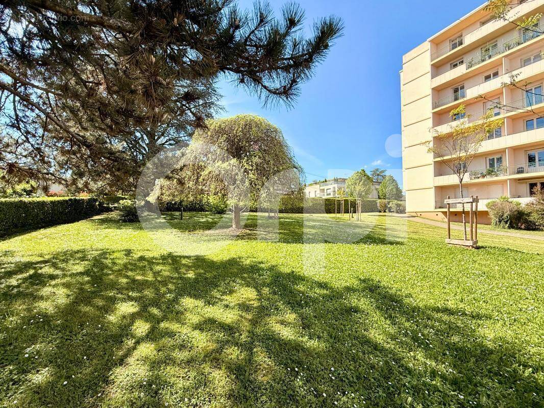 Appartement à TASSIN-LA-DEMI-LUNE