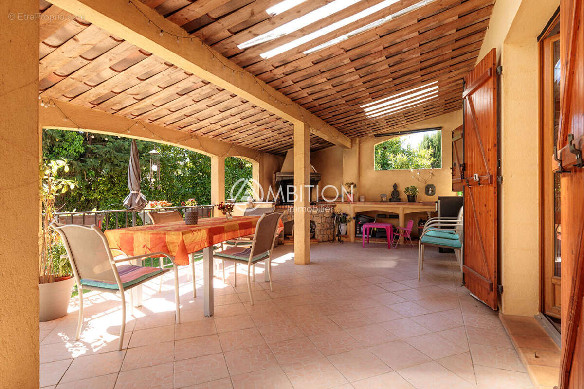 Maison à PEGOMAS