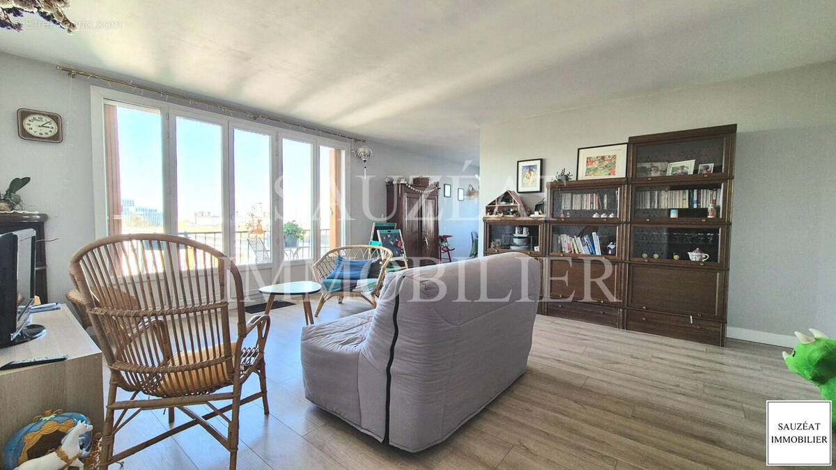 Appartement à BAGNEUX