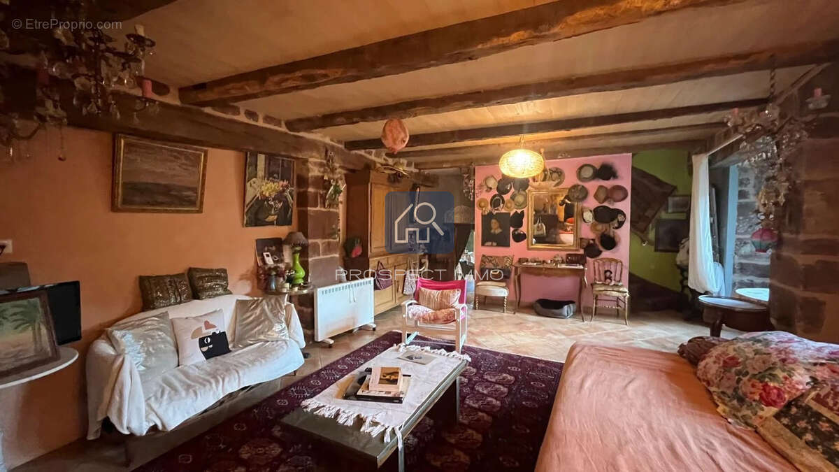 Maison à SAINT-LAURENT-D&#039;OLT
