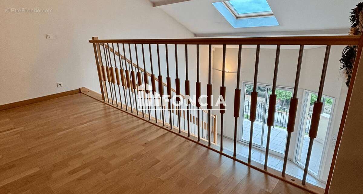 Appartement à SAINT-MAUR-DES-FOSSES