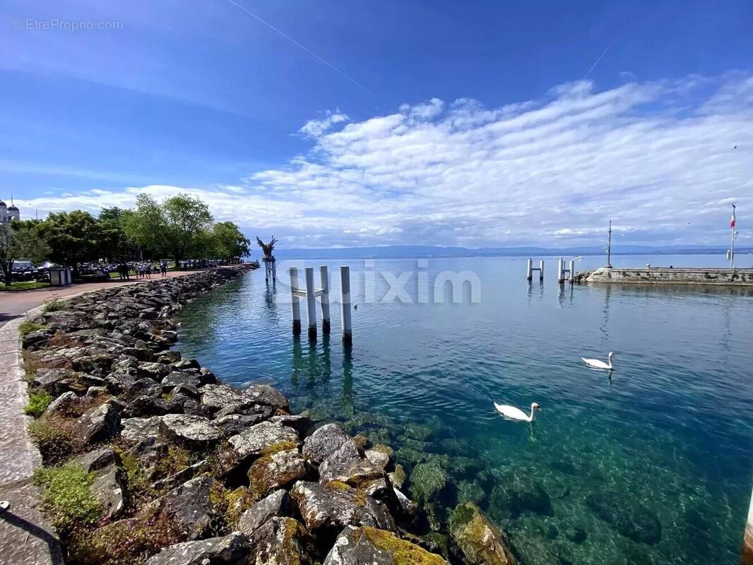 Appartement à EVIAN-LES-BAINS