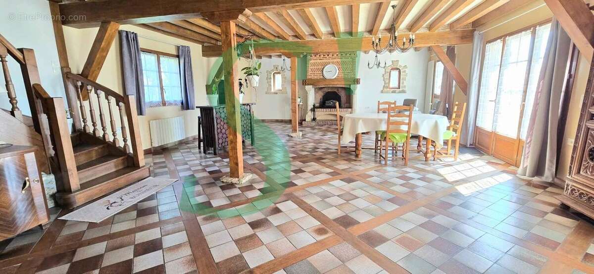 Maison à CHAUMONT-EN-VEXIN