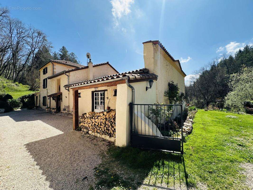 Maison à LE MAS-D&#039;AZIL