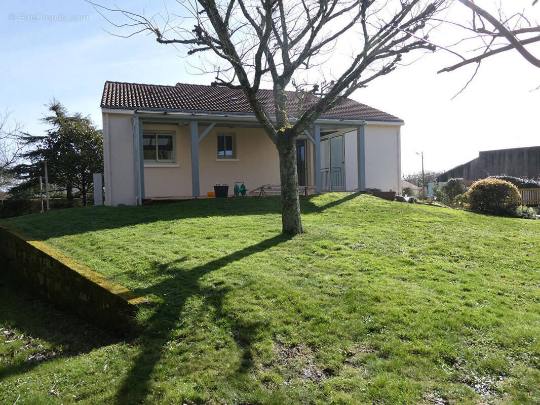 Maison à CHAUVE