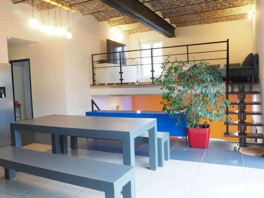 Appartement à MAING