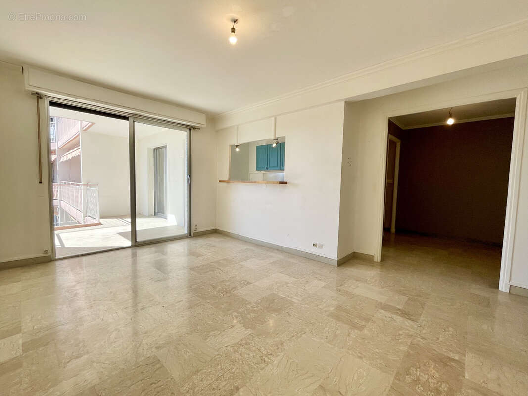 Appartement à LE CANNET