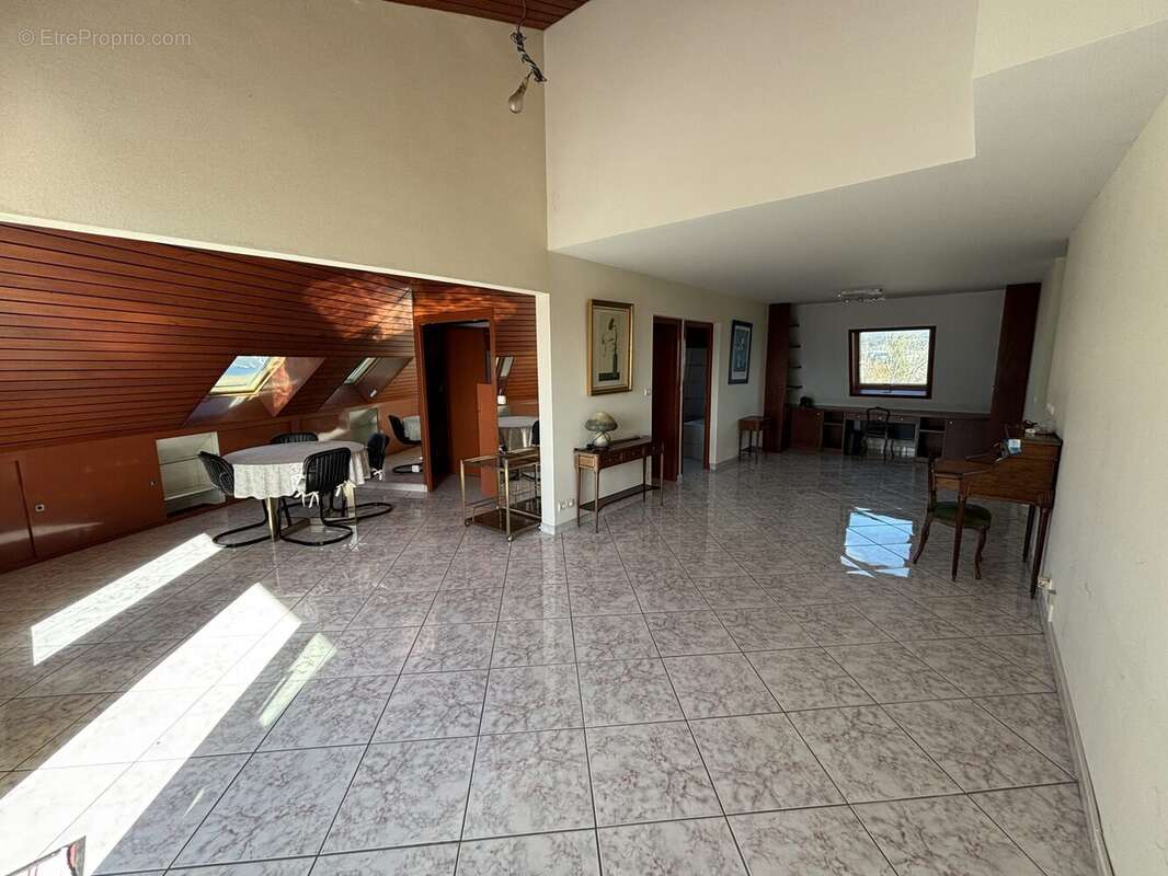 Appartement à AIX-LES-BAINS