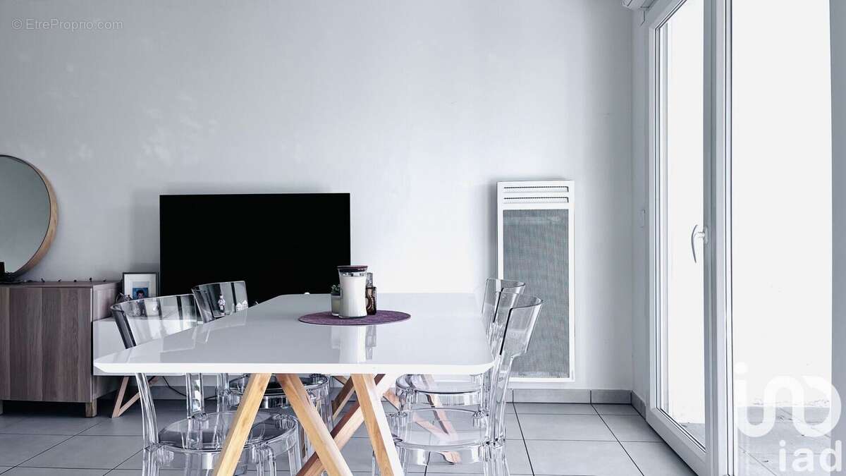 Photo 3 - Appartement à PUGET-SUR-ARGENS