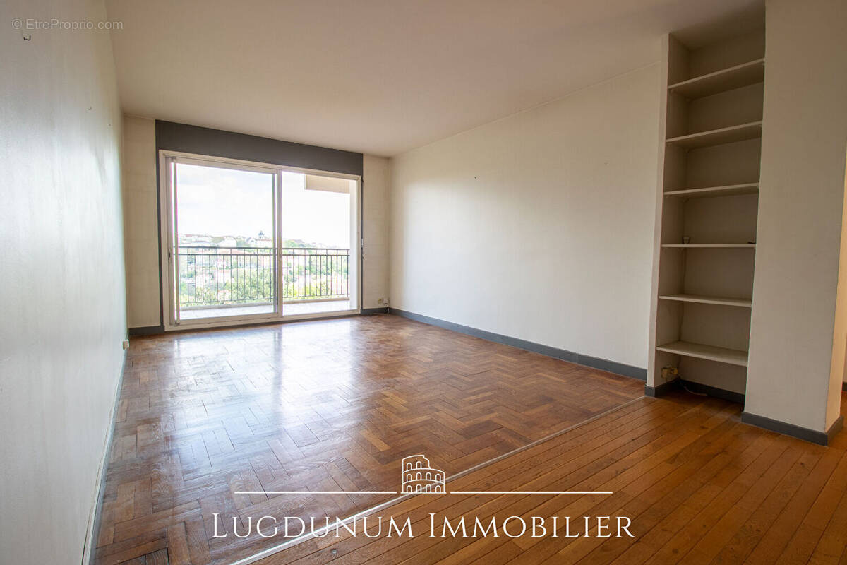 Appartement à LYON-9E