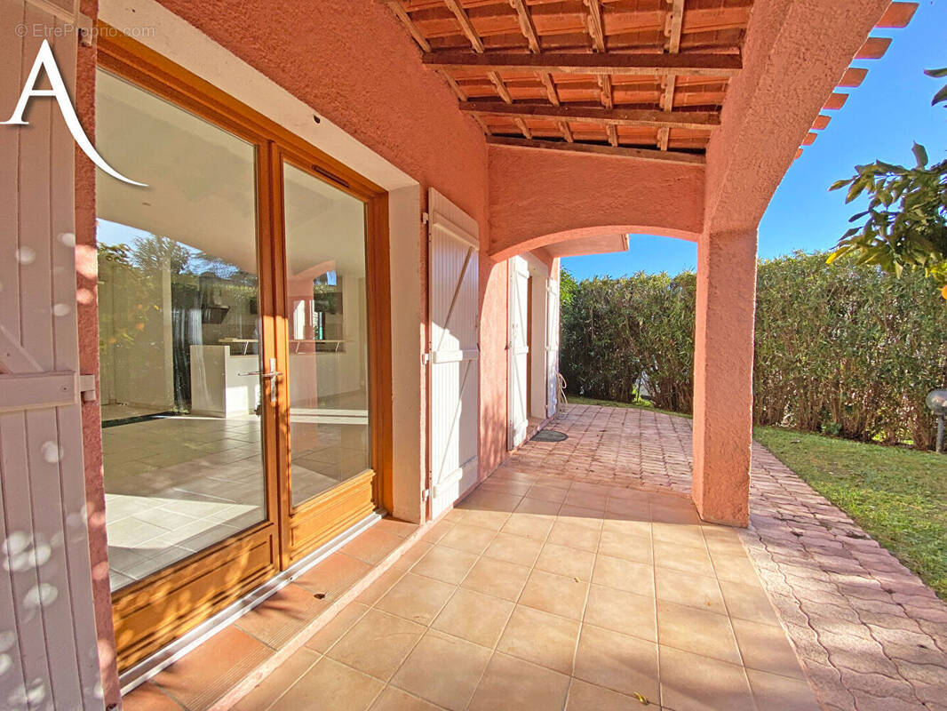Maison à AURIBEAU-SUR-SIAGNE