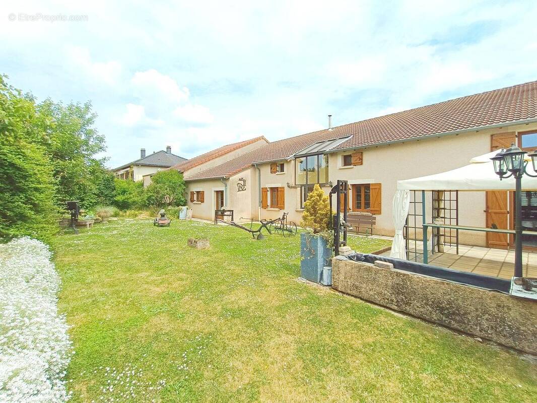 Maison à BRIEY