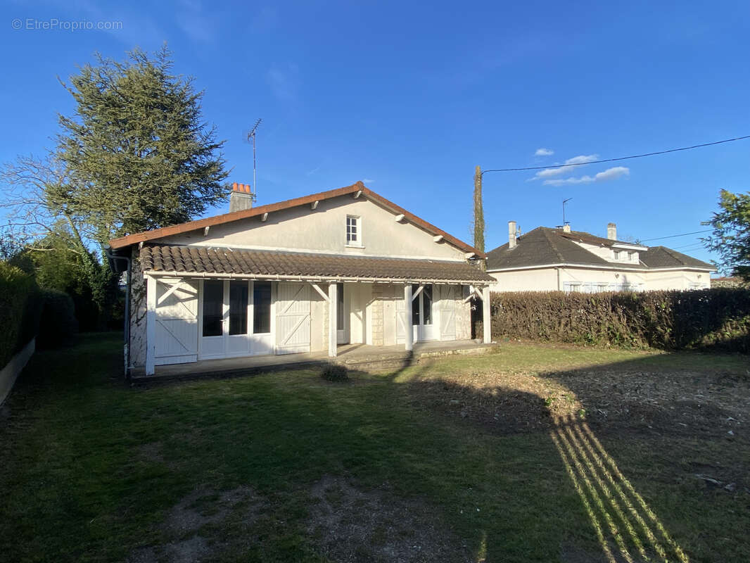 Maison à JAUNAY-CLAN