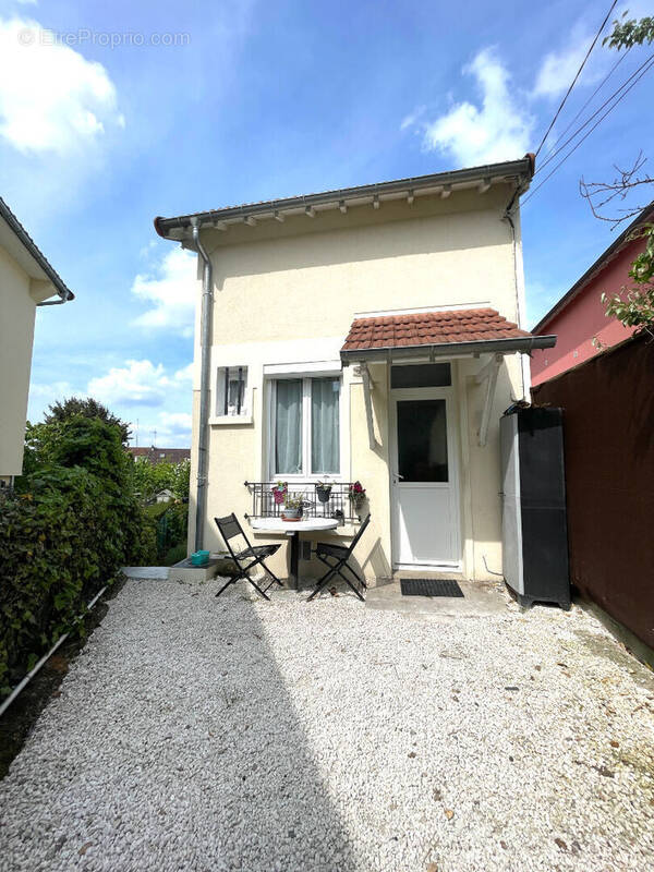 Maison à SAINT-GRATIEN