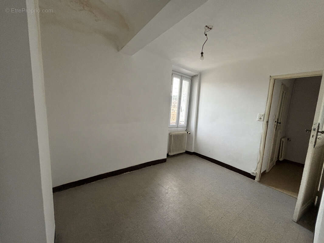 Appartement à LA GARDE-FREINET