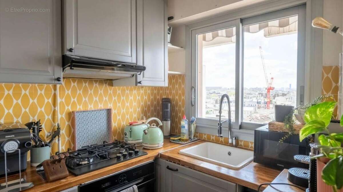 Appartement à PARIS-19E